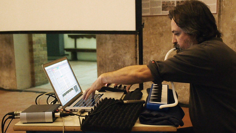 Live performance, Cremona